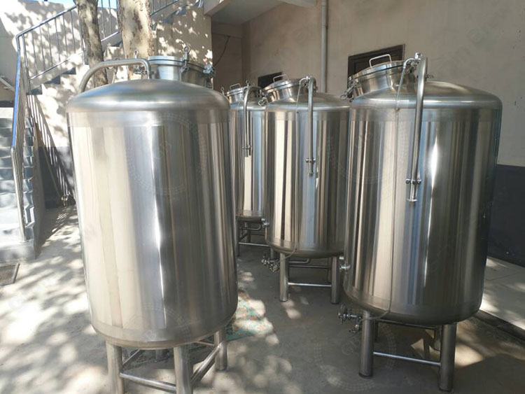 2BBL Bright Beer Tank for Filtered Beer Receiving